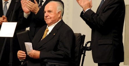 Weakened Helmut Kohl appears in public after operation