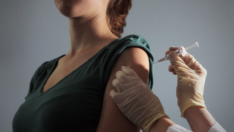 Swine flu vaccines expected to arrive in mid-October