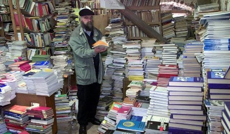 'Book reverend' saves a million scrapped East German books