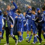 Schalke tops table with win over Mainz