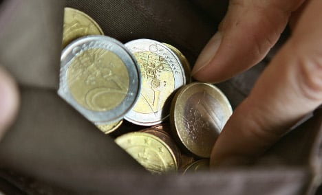 Investors eschew bonds amid eurozone crisis