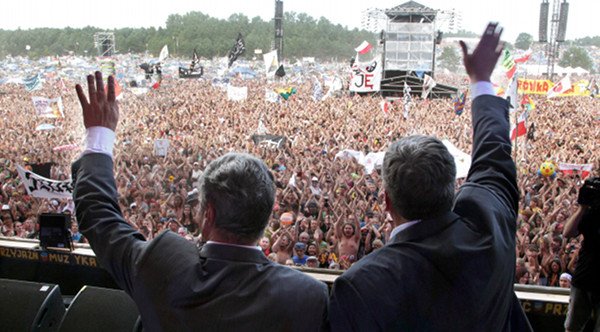 Haltestelle Woodstock<br>German President Joachim Gauck and his Polish counterpart Bronislaw KomorowskiPhoto: DPA