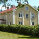 Why not head to the country with a big group of friends? This place in Värmland, between Stockholm and Oslo, sleeps 16. The sauna, big garden (with croquet set) and the river (which you can swim in), mean you'll never be stuck for things to do.
<b><a href="http://www.holidaylettings.co.uk/rentals/hagfors/216924?utm_source=The+Local+Sweden&amp;utm_medium=CPA&amp;utm_campaign=Search+now+button" _blank"="">Find out more here</a>.</b>