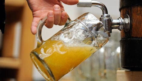 Beer contaminated with plastic particles
