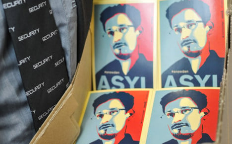 Snowden gives up Germany asylum hopes