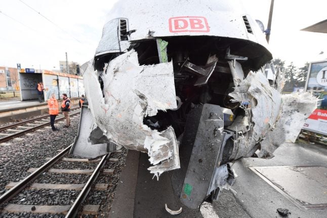IN PICS: Empty high-speed train in Frankfurt derails in dramatic crash