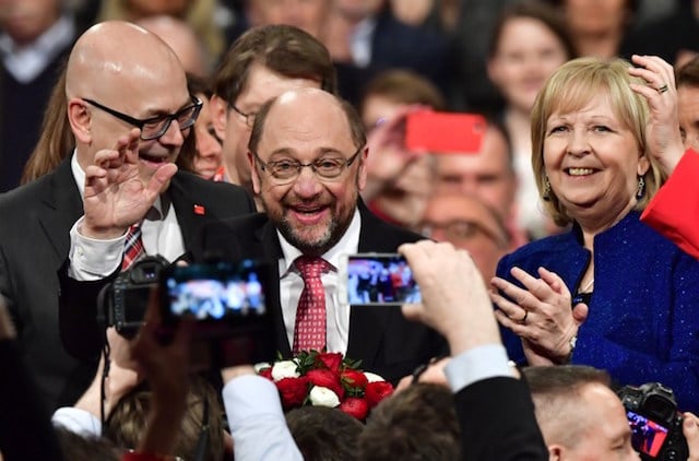 Merkel challengers fight to hang on in north Germany