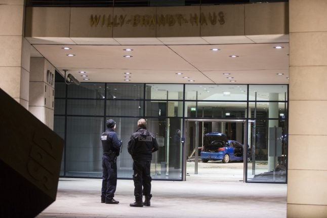 Man rams car into German party HQ in 'suicide attempt'