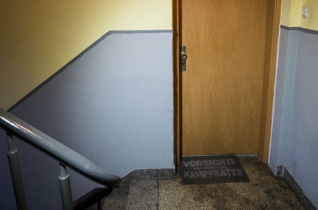 Duisburg pensioner lies dead in flat for three years before being found