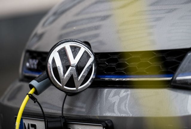 Volkswagen may recall 124,000 e-cars over carcinogenic metal