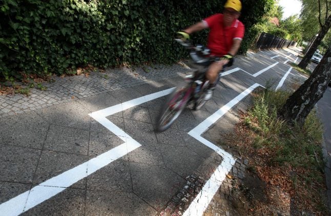 WATCH: ‘Hair-brained’ zig-zag bike lane opens in Berlin