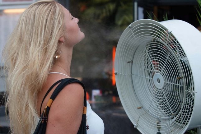 Heatwave: Germany 'sold out' of cooling fans, beer bottle supplies run low