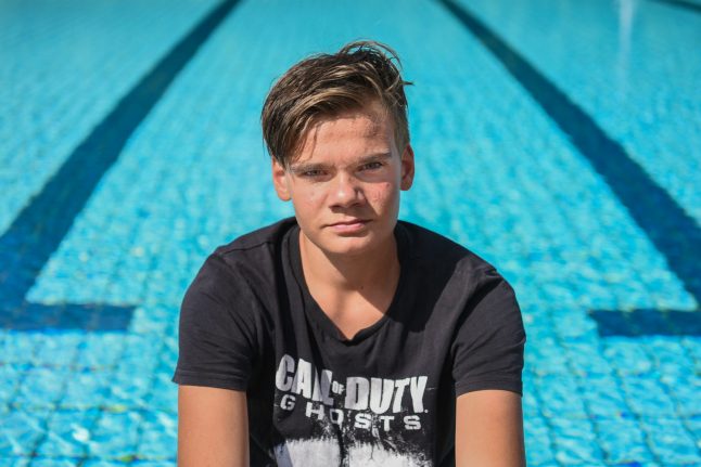 Bavarian teen hailed hero after saving youngster from drowning in pool