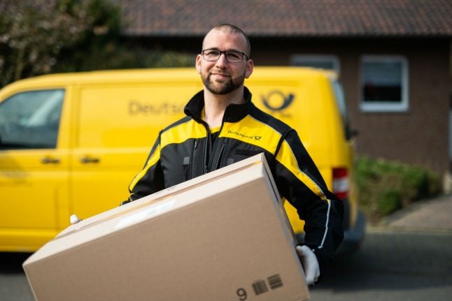 Deutsche Post staff to receive €300 coronavirus bonus