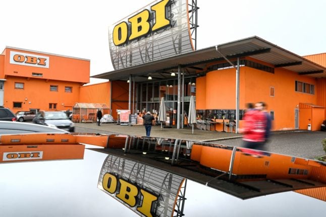 German retail giants start wave of lawsuits against lockdown