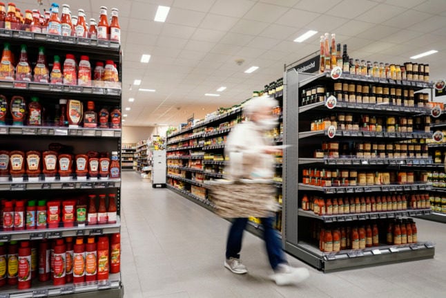 German consumer prices hit 29-year high in November